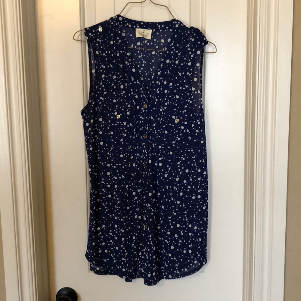 Summer sleeveless top